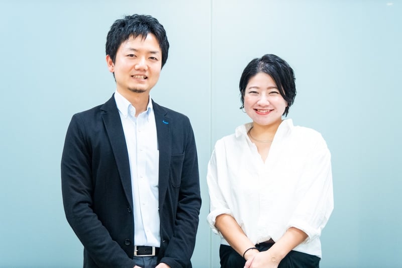 大日本印刷株式会社 吉村 涼氏と小山 裕加里氏の写真